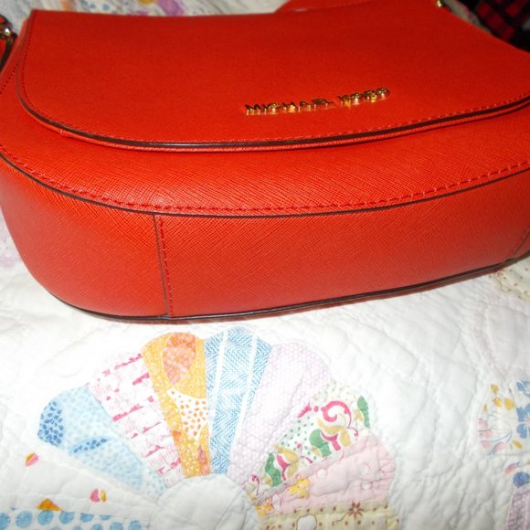 Michael Kors New Saffiano Leather Saffiano Handbag - Picture 5 of 14